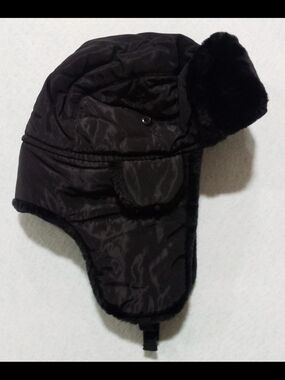 Black Men’s Winter Trapper Hat with Faux Fur Ear Flaps Mad Bomber